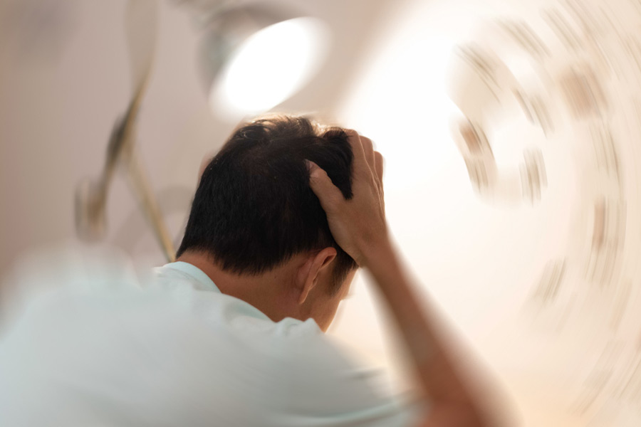 Los síntomas y las etapas de la migraña